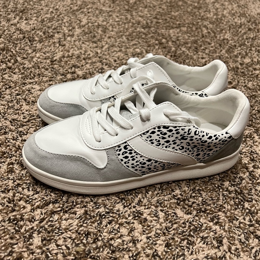 Old Navy Sneakers